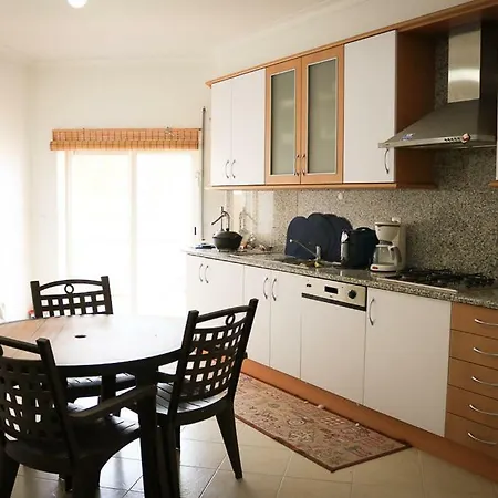 Апартаменты Casa De Praia - *